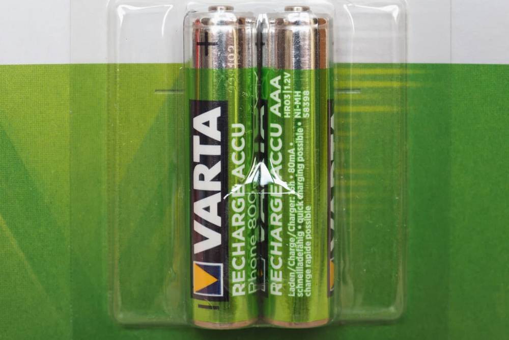 Varta_rechargeable_batteries