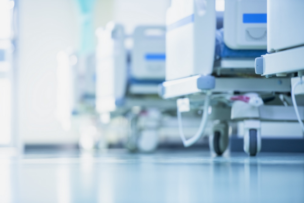 blurred-hospital-images-patient-bed-cleaning